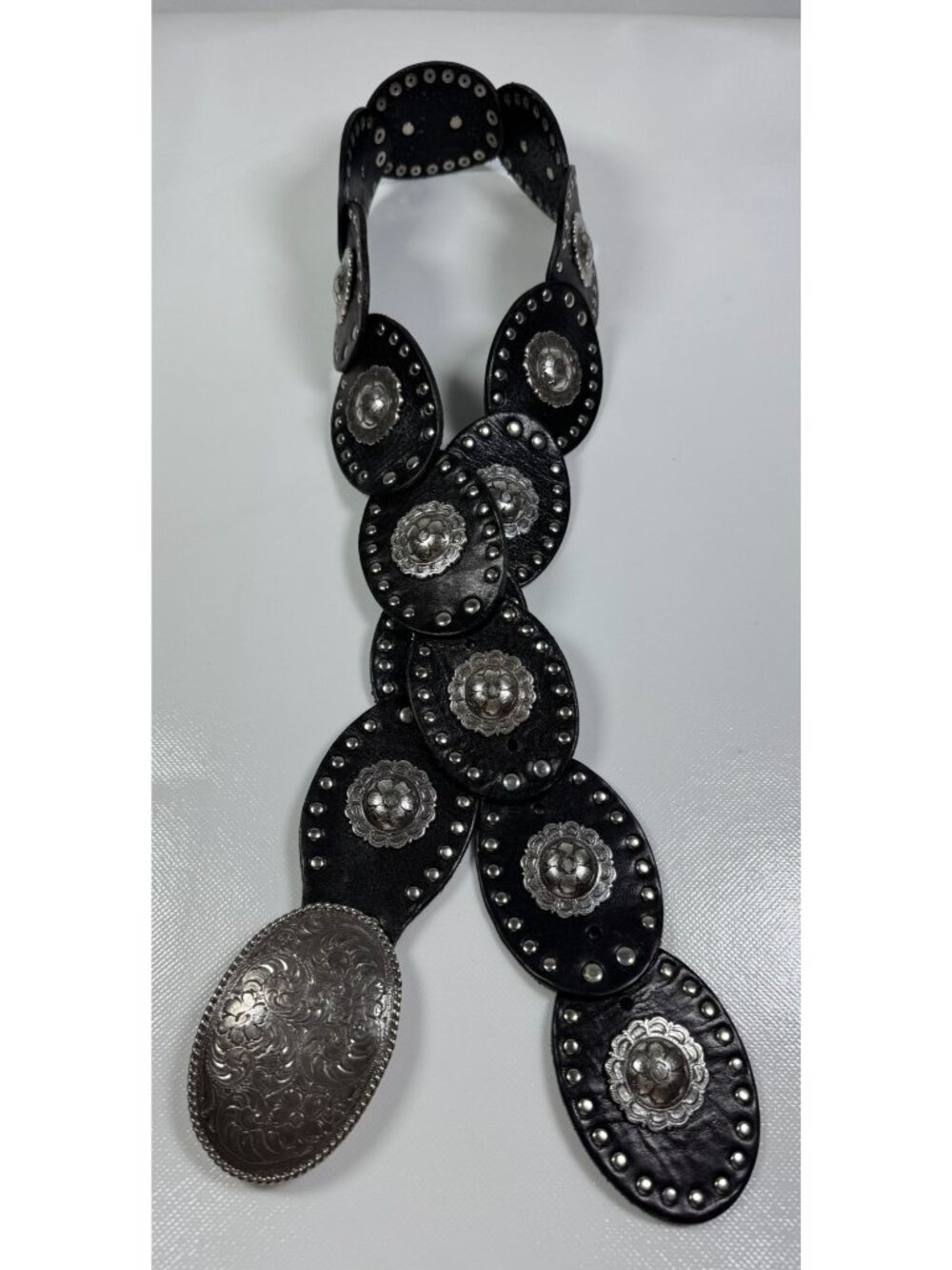 Fossil BT2346 Black Leather Concho Studded Belt Women M Western Boho Scalloped